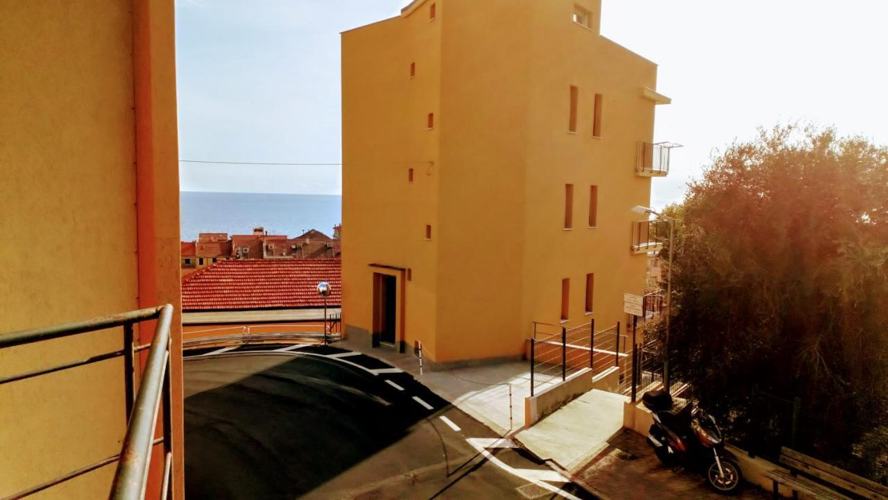 Casa Di Claude Con Posto Auto Lejlighed Finale Ligure Eksteriør billede