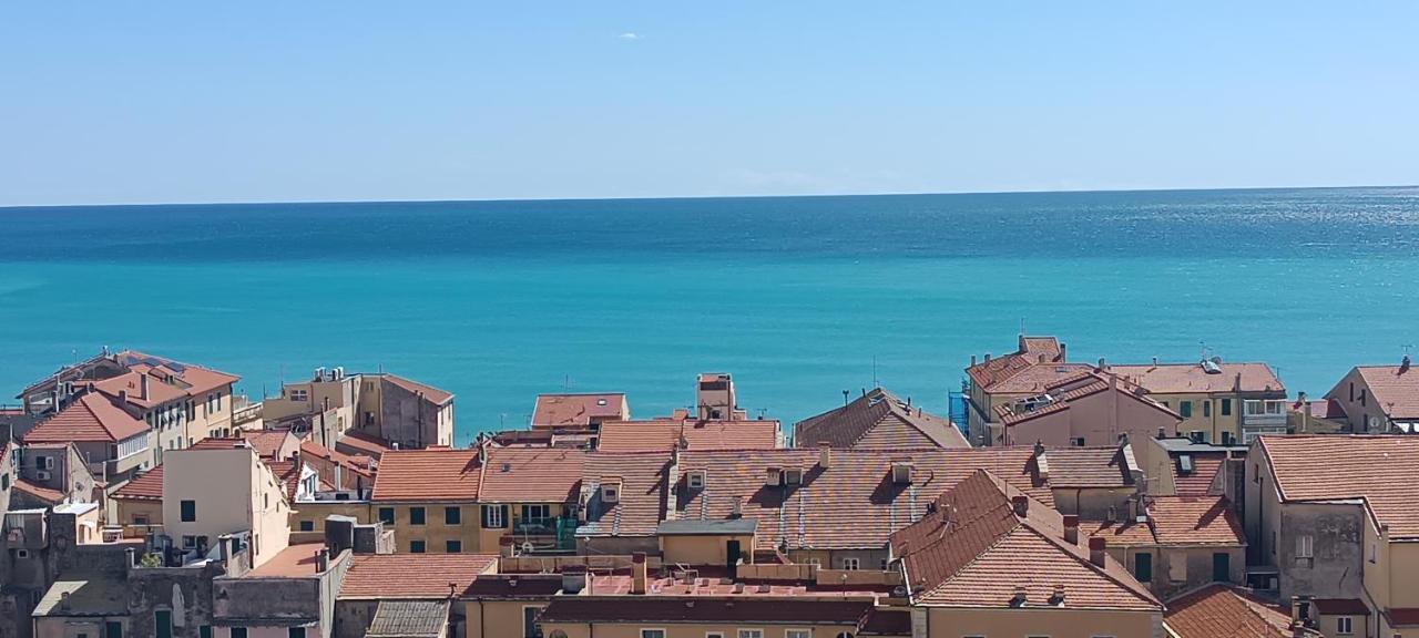 Casa Di Claude Con Posto Auto Lejlighed Finale Ligure Eksteriør billede